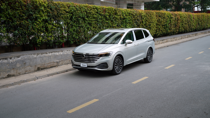 Fluro Big Pullover Designers Remix